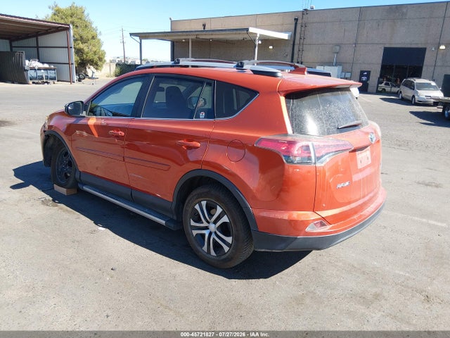 Toyota RAV4 LE 2016 2T3BFREV0GW533620 Image 3