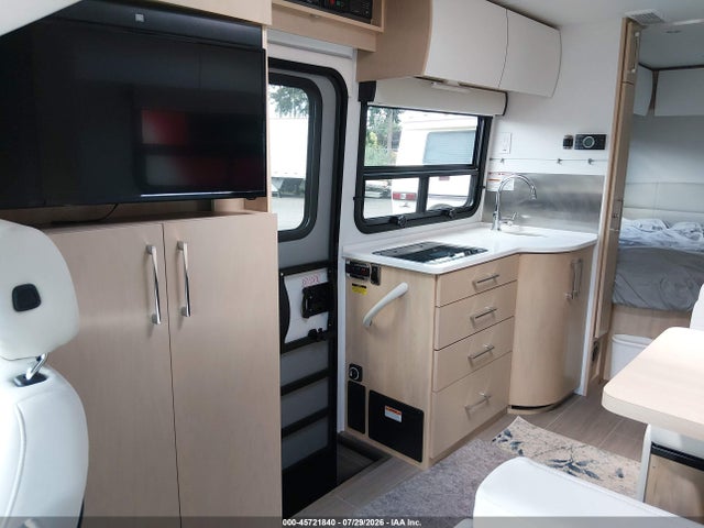 WDAPF4CD6KN029532 Mercedes-Benz Sprinter 4500 Standard Roof V6