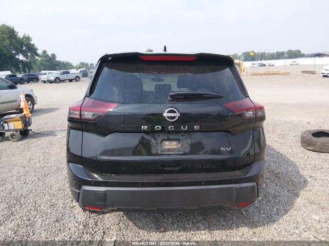 5N1BT3BA8RC687226 Nissan Rogue Sv Fwd