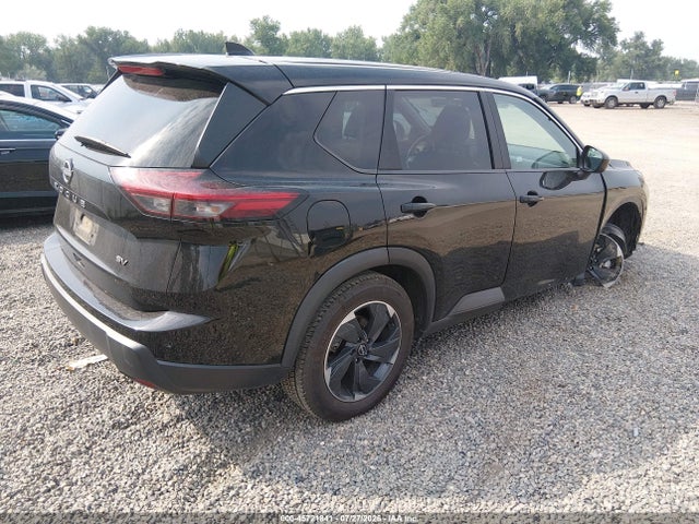 5N1BT3BA8RC687226 Nissan Rogue Sv Fwd