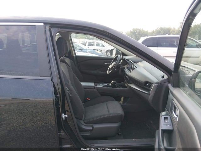 5N1BT3BA8RC687226 Nissan Rogue Sv Fwd