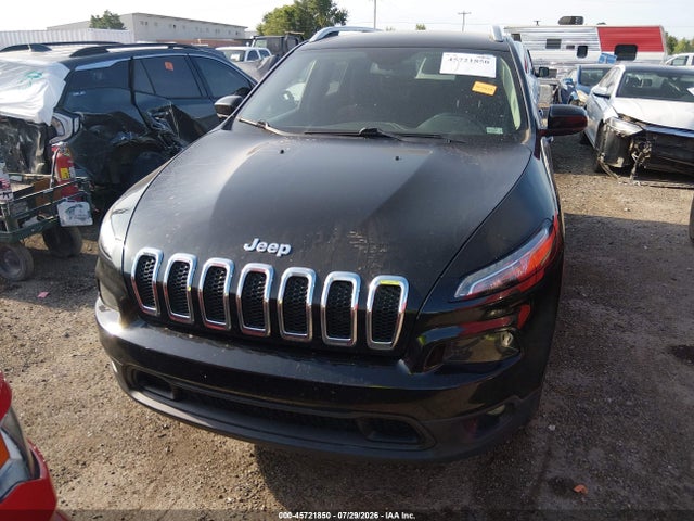 2017 Jeep Cherokee Latitude მანქანა იყიდება აუქციონზე, vin: 1C4PJMCS3HW648330, აუქციონის ნომერი: 45721850