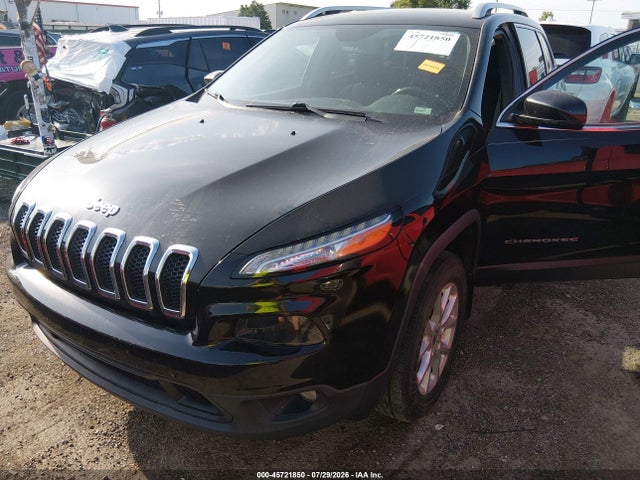 2017 Jeep Cherokee Latitude მანქანა იყიდება აუქციონზე, vin: 1C4PJMCS3HW648330, აუქციონის ნომერი: 45721850