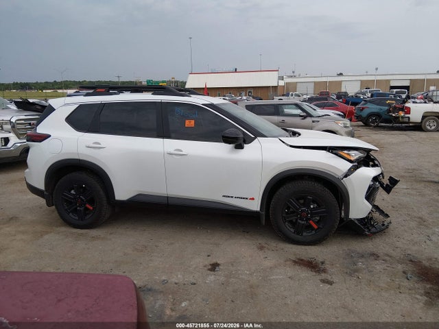 2026 Nissan Rogue Rock Creek მანქანა იყიდება აუქციონზე, vin: 5N1BT3BB1TC698973, აუქციონის ნომერი: 45721855