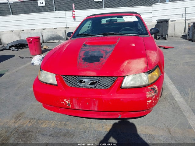 45721859 :رقم المزاد ، 1FAFP45X3XF194023 vin ، 1999 Ford Mustang Gt مزاد بيع