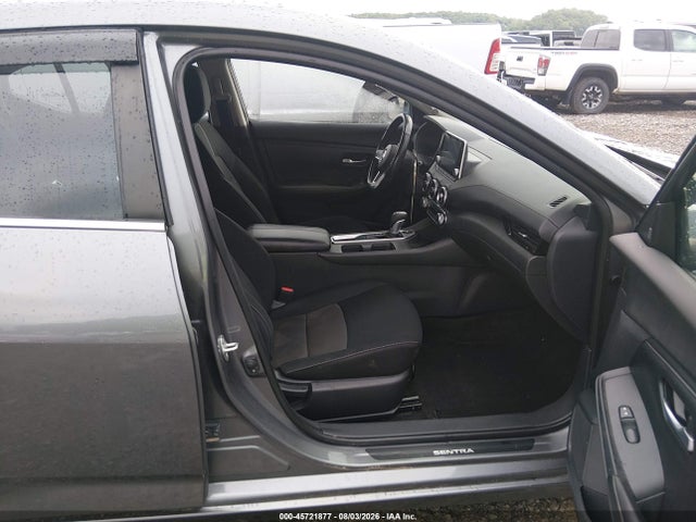 45721877 :رقم المزاد ، 3N1AB8CV9NY211010 vin ، 2022 Nissan Sentra Sv Xtronic Cvt مزاد بيع
