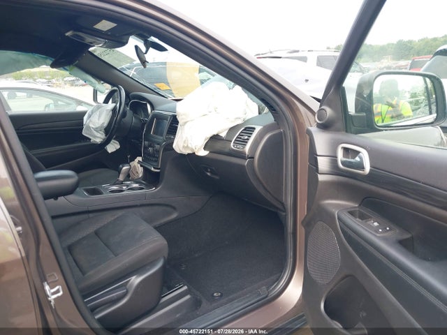 Продажа на аукционе авто 2021 Jeep Grand Cherokee Laredo E 4x4, vin: 1C4RJFAG1MC601005, номер лота: 45722151