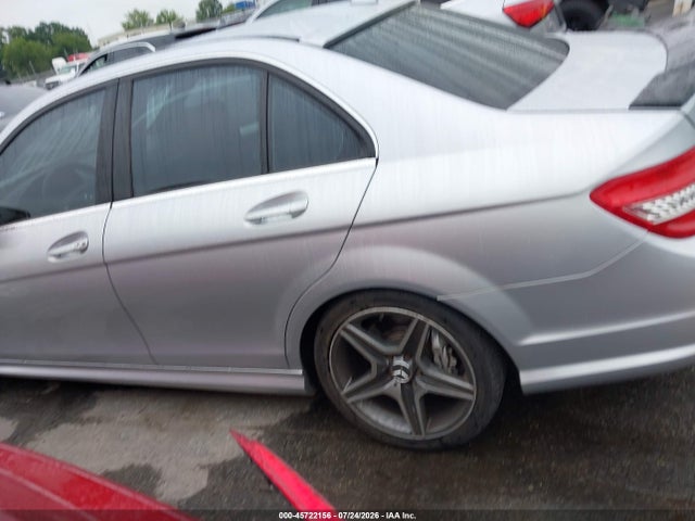 2010 Mercedes-benz C 63 Amg მანქანა იყიდება აუქციონზე, vin: WDDGF7HB0AF444138, აუქციონის ნომერი: 45722156