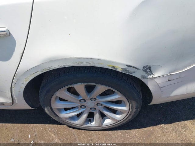 Buick Lacrosse Leather Group 2014 1G4GB5GR7EF240463 Image 6