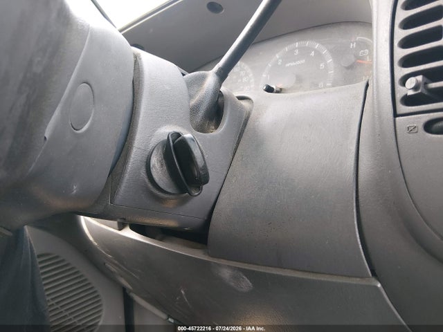 45722216 :رقم المزاد ، 1FTRX17W41NB13926 vin ، 2001 Ford F-150 Lariat/xl/xlt مزاد بيع