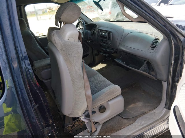 45722216 :رقم المزاد ، 1FTRX17W41NB13926 vin ، 2001 Ford F-150 Lariat/xl/xlt مزاد بيع