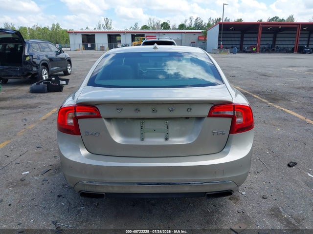 2017 Volvo S60 Inscription T5 მანქანა იყიდება აუქციონზე, vin: LYV402HK5HB146685, აუქციონის ნომერი: 45722228
