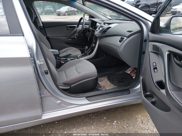 2016 Hyundai Elantra Se მანქანა იყიდება აუქციონზე, vin: 5NPDH4AE1GH713739, აუქციონის ნომერი: 45722282