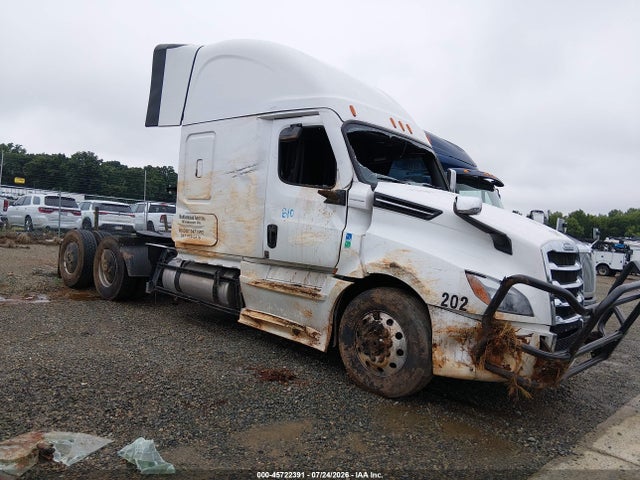 45722391 :رقم المزاد ، 3AKJHHDR1SSWG1129 vin ، 2025 Freightliner New Cascadia 126 مزاد بيع
