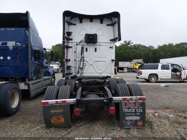 45722391 :رقم المزاد ، 3AKJHHDR1SSWG1129 vin ، 2025 Freightliner New Cascadia 126 مزاد بيع