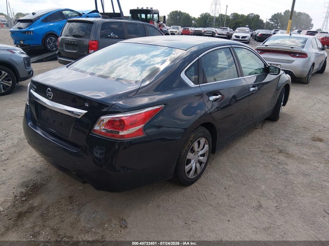 2015 Nissan Altima 2.5/2.5 S/2.5 Sl/2.5 Sv მანქანა იყიდება აუქციონზე, vin: 1N4AL3AP6FN301544, აუქციონის ნომერი: 45722401