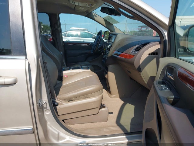 45722429 :رقم المزاد ، 2C4RC1BG5CR382860 vin ، 2012 Chrysler Town & Country Touring مزاد بيع