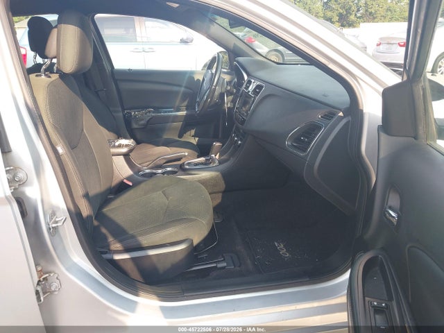 45722506 :رقم المزاد ، 1C3CCBCG2CN102114 vin ، 2012 Chrysler 200 Limited مزاد بيع