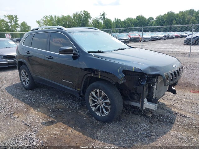 45722513 :رقم المزاد ، 1C4PJMLB6KD472781 vin ، 2019 Jeep Cherokee Latitude Plus 4x4 مزاد بيع