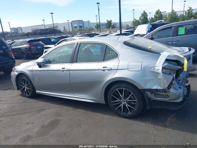 4T1G11AK6NU717094 Toyota CAMRY SE