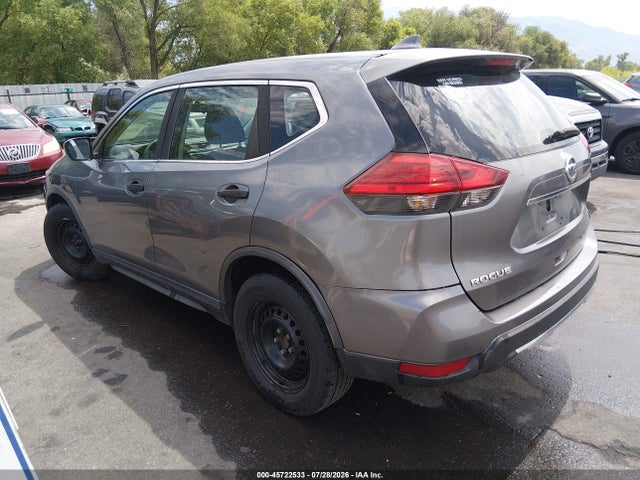 Nissan ROGUE S 2017 KNMAT2MT3HP570248 Image 3
