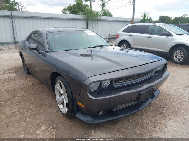 45722598 :رقم المزاد ، 2C3CDYAG6DH591355 vin ، 2013 Dodge Challenger Sxt Plus مزاد بيع