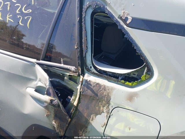 2T3W1RFV7NW188713 Toyota Rav4 Xle