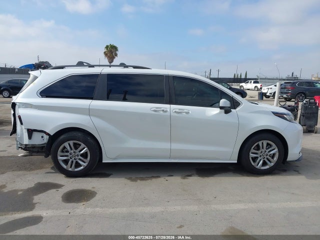 Продаж на аукціоні авто 2022 Toyota Sienna Xle, vin: 5TDJRKEC4NS113804, номер лоту: 45722625