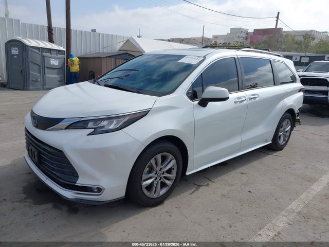 Продаж на аукціоні авто 2022 Toyota Sienna Xle, vin: 5TDJRKEC4NS113804, номер лоту: 45722625