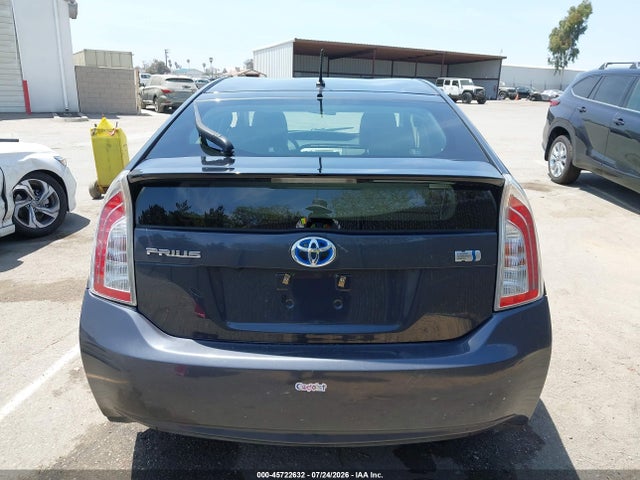 Toyota Prius Two 2015 JTDKN3DU4F0426517 Image 16