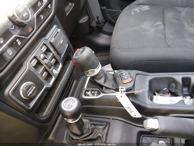 1C4HJXDG8LW308874 Jeep Wrangler Unlimited Sport Altitude 4x4