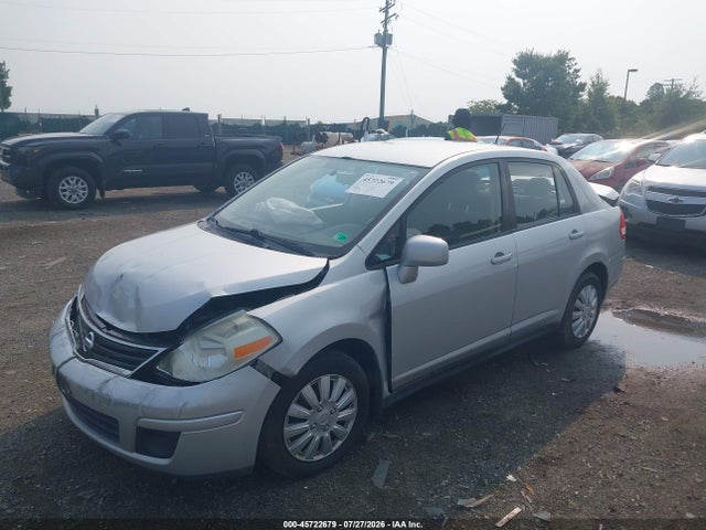 45722679 :رقم المزاد ، 3N1BC1AP7AL449474 vin ، 2010 Nissan Versa 1.8s مزاد بيع