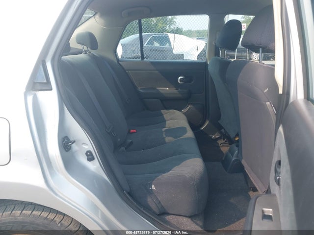45722679 :رقم المزاد ، 3N1BC1AP7AL449474 vin ، 2010 Nissan Versa 1.8s مزاد بيع