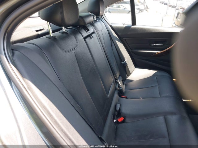 45722680 :رقم المزاد ، WBA3B3G50FNR87282 vin ، 2015 Bmw 328i Xdrive مزاد بيع