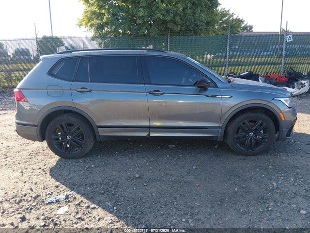 3VV8B7AX4NM153066 Volkswagen Tiguan 2.0t Se R-line Black