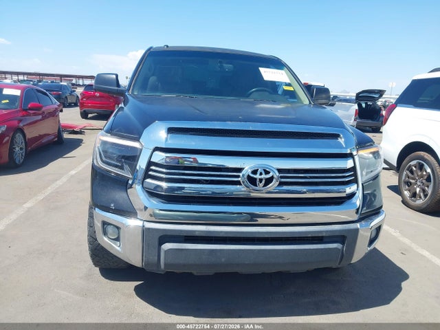 5TFDW5F11FX439656 Toyota Tundra Sr5 5.7l V8