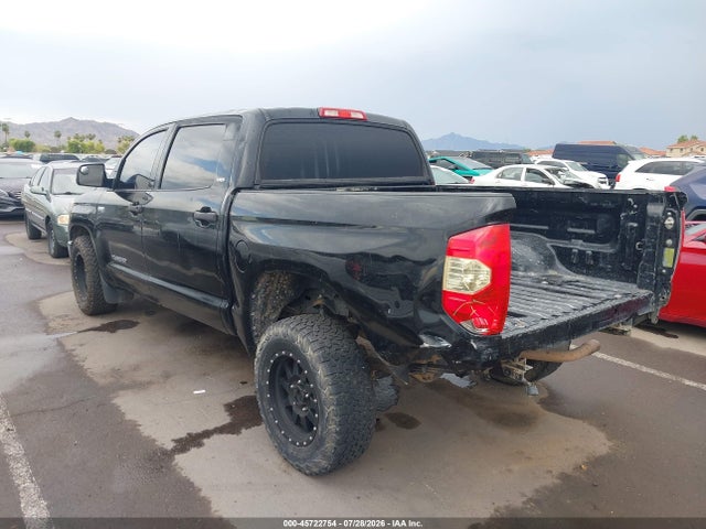 5TFDW5F11FX439656 Toyota Tundra Sr5 5.7l V8