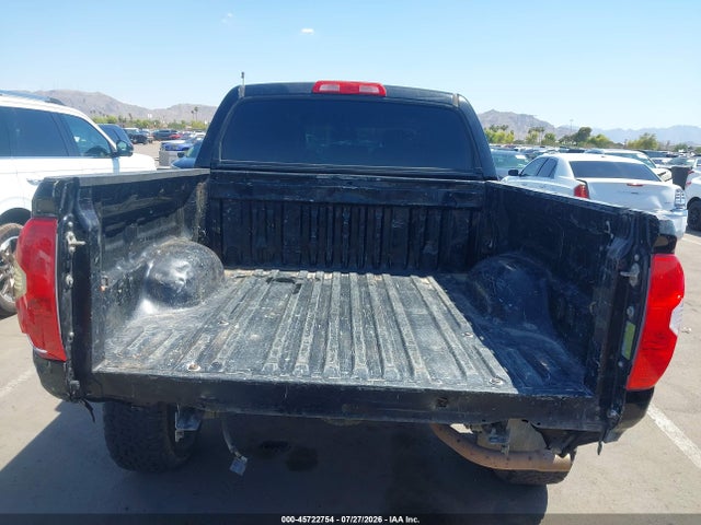5TFDW5F11FX439656 Toyota Tundra Sr5 5.7l V8