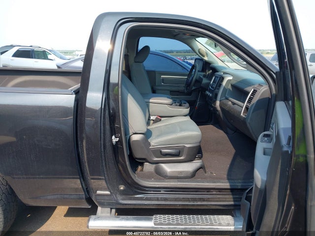 Продажа на аукционе авто 2017 Ram 1500 Tradesman  4x4 6'4 Box, vin: 3C6JR7AG9HG696189, номер лота: 45722782