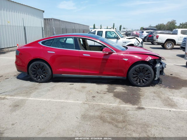 2014 Tesla Model S P85 მანქანა იყიდება აუქციონზე, vin: 5YJSA1H14EFP53354, აუქციონის ნომერი: 45722792