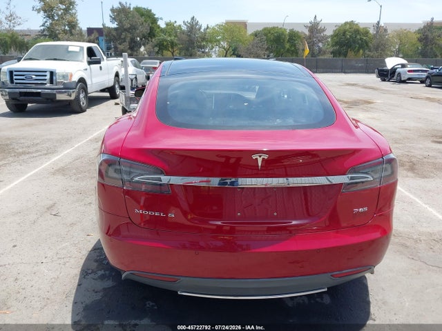 2014 Tesla Model S P85 მანქანა იყიდება აუქციონზე, vin: 5YJSA1H14EFP53354, აუქციონის ნომერი: 45722792