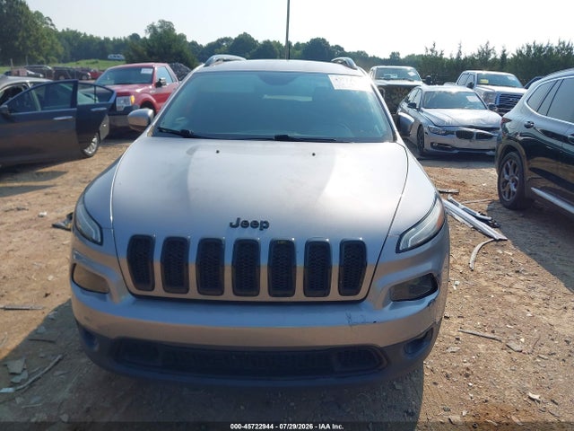 2018 Jeep Cherokee Latitude 4x4 მანქანა იყიდება აუქციონზე, vin: 1C4PJMCXXJD507610, აუქციონის ნომერი: 45722944