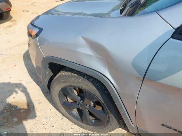 2018 Jeep Cherokee Latitude 4x4 მანქანა იყიდება აუქციონზე, vin: 1C4PJMCXXJD507610, აუქციონის ნომერი: 45722944