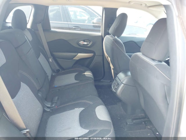 2018 Jeep Cherokee Latitude 4x4 მანქანა იყიდება აუქციონზე, vin: 1C4PJMCXXJD507610, აუქციონის ნომერი: 45722944
