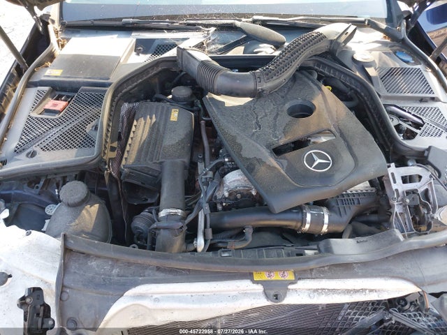 45722958 :رقم المزاد ، 55SWF4KB3FU094558 vin ، 2015 Mercedes-benz C 300 4matic مزاد بيع