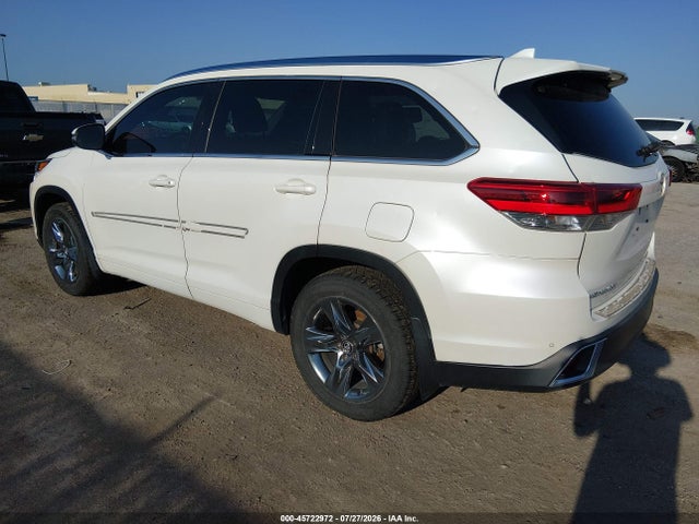 Toyota Highlander Limited Platinum 2018 5TDDZRFH3JS880375 Image 3