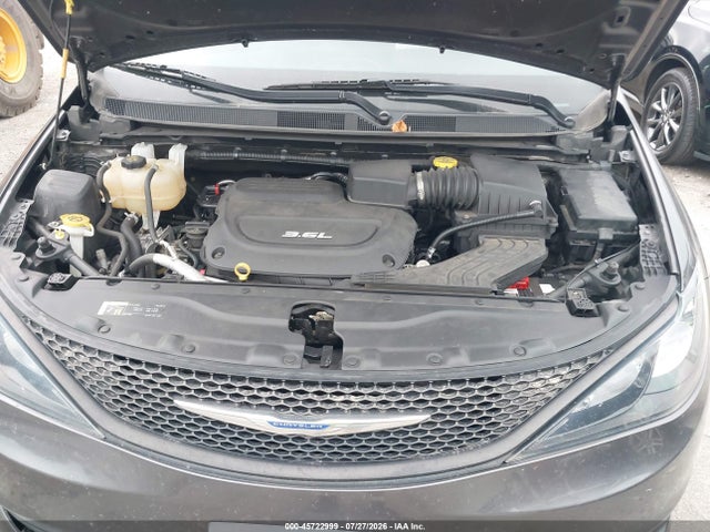 2C4RC1AGXJR355877 Chrysler PACIFICA L