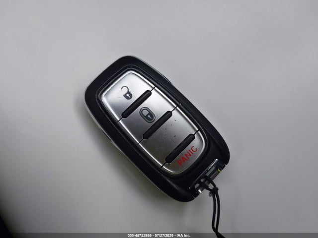 2C4RC1AGXJR355877 Chrysler PACIFICA L