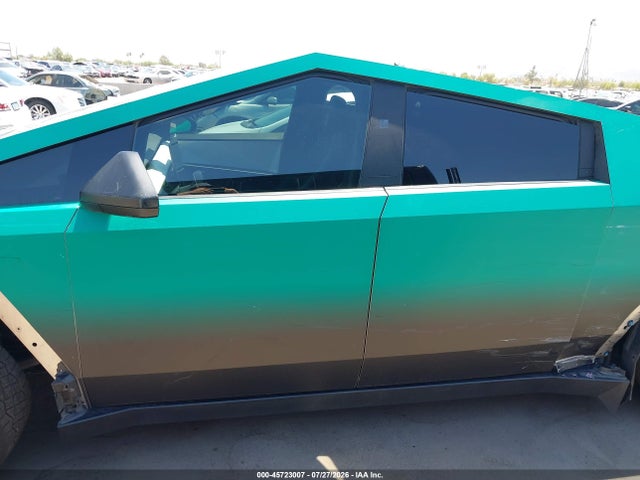 45723007 :رقم المزاد ، 7G2CEHED1RA002843 vin ، 2024 Tesla Cybertruck All-wheel Drive مزاد بيع