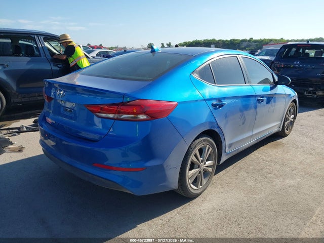 Продажа на аукционе авто 2017 Hyundai Elantra Se, vin: 5NPD84LF9HH180630, номер лота: 45723097